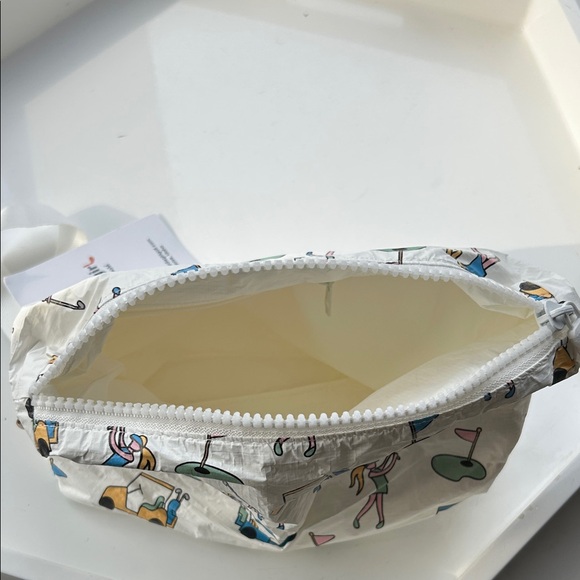 birdiegirl White Golf Print Wristlet Clutch - Picture 2 of 2